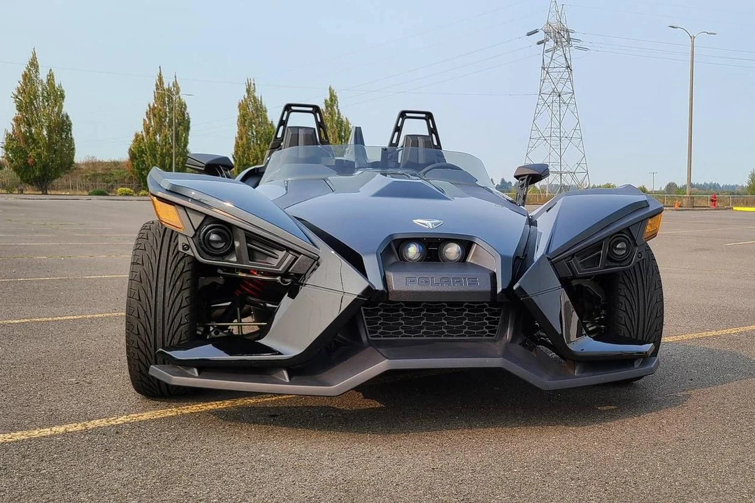 2016 Polaris Slingshot - Image 2 of 31