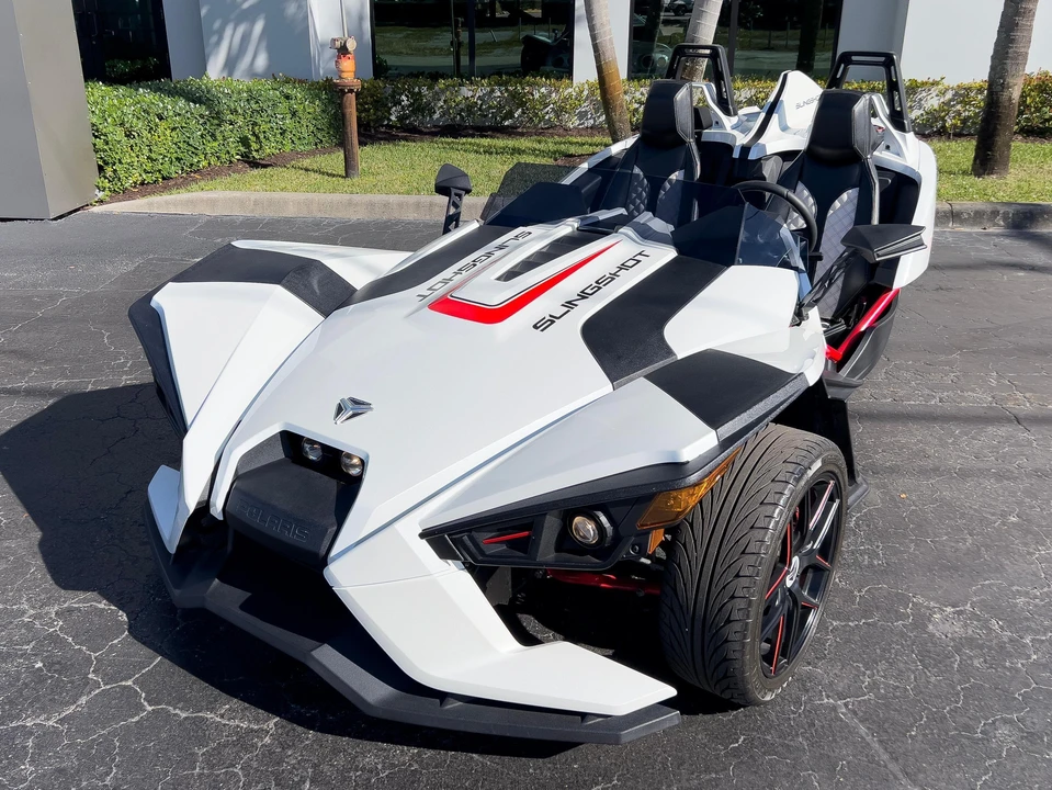 2016 Polaris Slingshot - Image 8 of 31