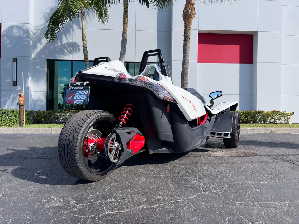 2016 Polaris Slingshot - Image 13 of 31