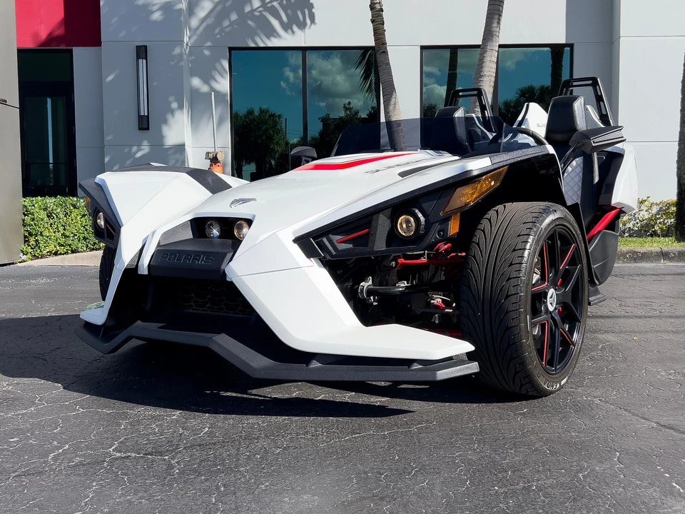 2016 Polaris Slingshot - Image 7 of 31