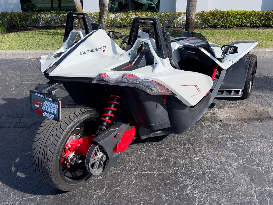 2016 Polaris Slingshot - Image 11 of 31