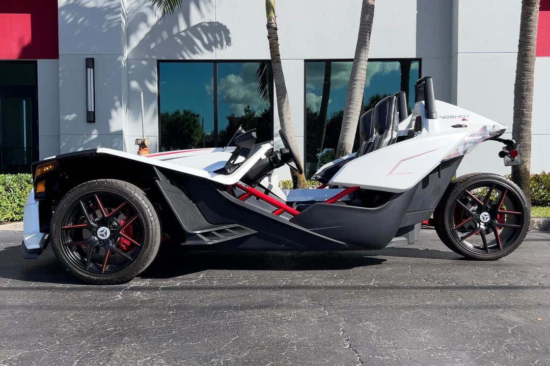 2016 Polaris Slingshot - Image 3 of 31