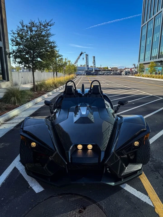 2016 Polaris Slingshot - Image 2 of 8
