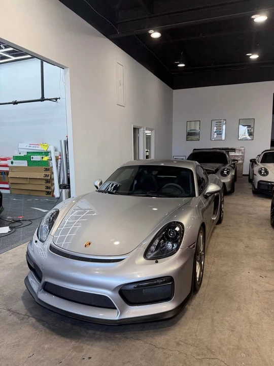 2016 Porsche 981 Cayman GT4 - Image 2 of 10