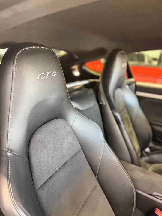 2016 Porsche 981 Cayman GT4 - Image 10 of 10