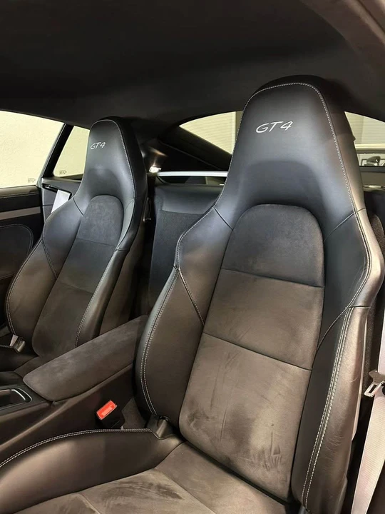 2016 Porsche 981 Cayman GT4 - Image 7 of 8