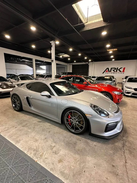 2016 Porsche 981 Cayman GT4 - Image 2 of 5