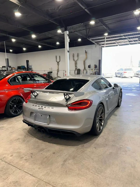 2016 Porsche 981 Cayman GT4 - Image 4 of 5