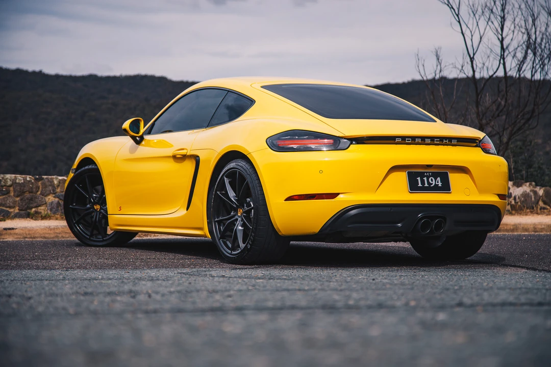 2016 Porsche 718 Cayman S - Image 18 of 31