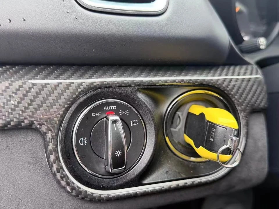 2016 Porsche 981 Cayman GT4 - Image 19 of 20