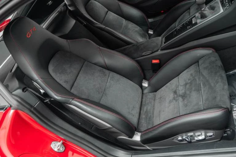2016 Porsche 981 Cayman GT4 - Image 12 of 14