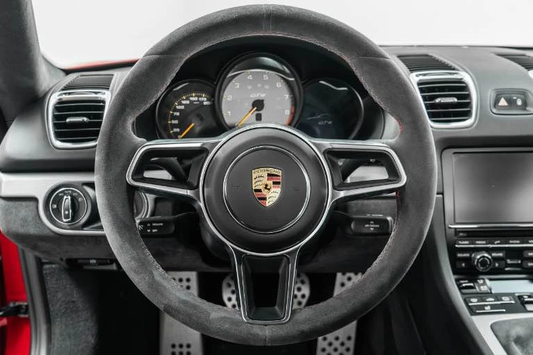 2016 Porsche 981 Cayman GT4 - Image 7 of 14