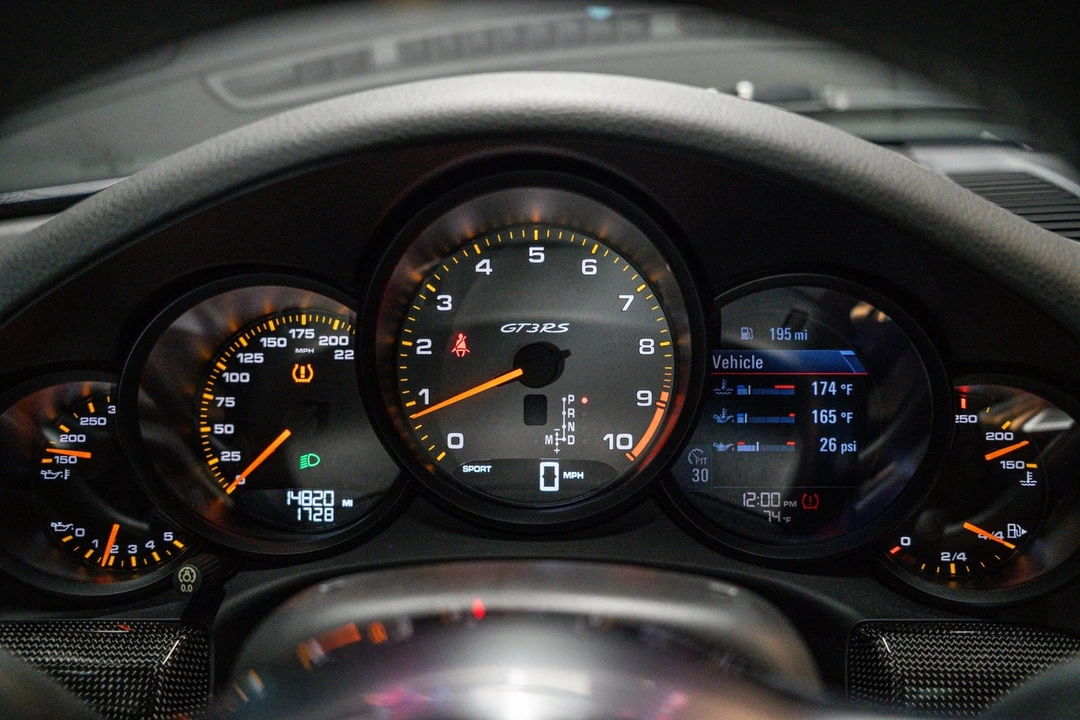 2016 Porsche 991 Carrera - Image 20 of 23