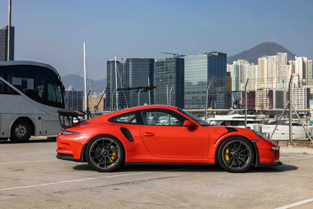 2016 Porsche 991 GT3 RS - Image 8 of 31
