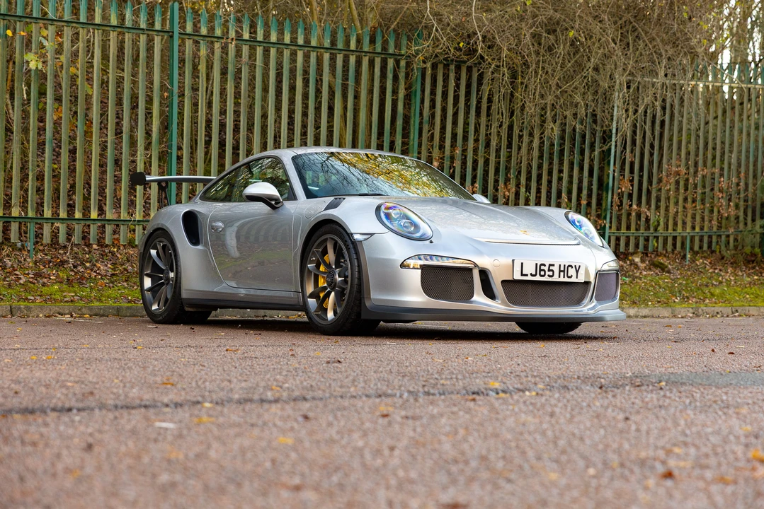 2016 Porsche 991 GT3 RS - Image 3 of 31