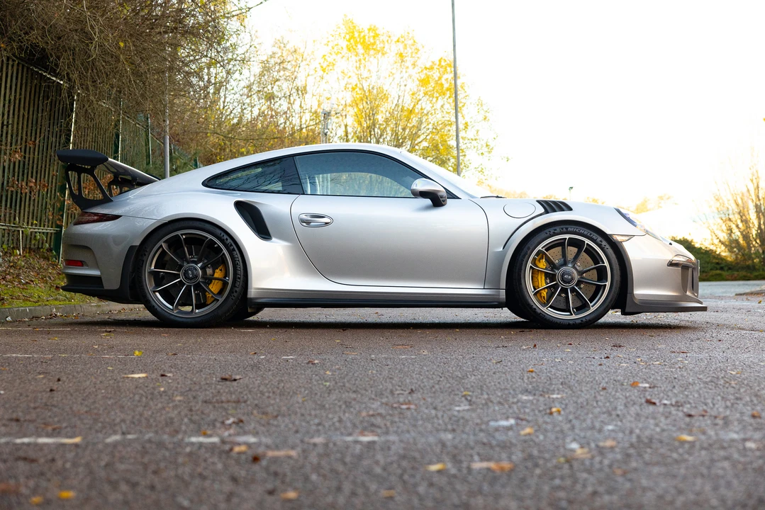 2016 Porsche 991 GT3 RS - Image 4 of 31