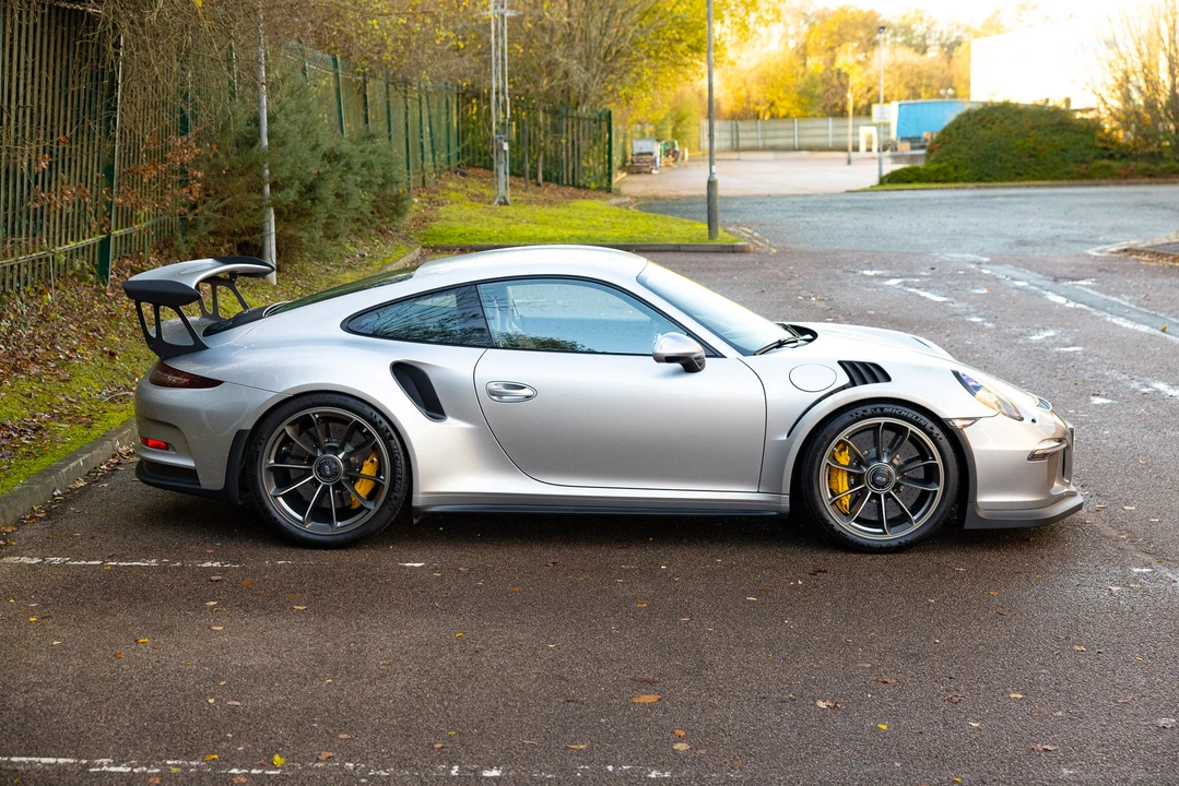 2016 Porsche 991 GT3 RS - Image 12 of 31