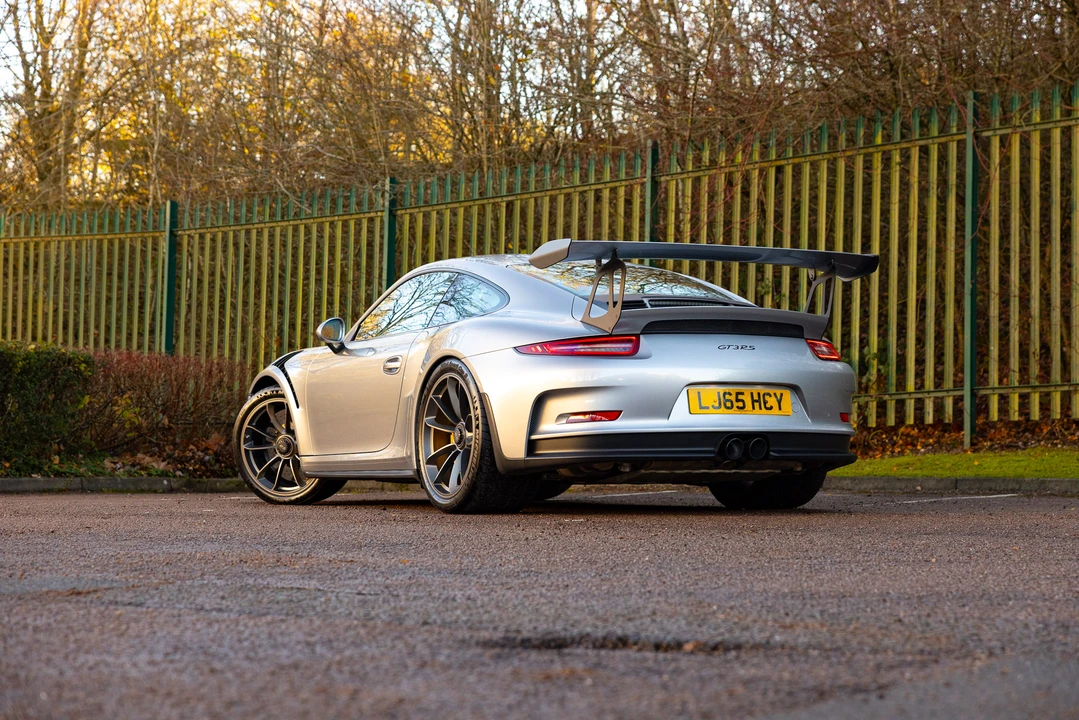 2016 Porsche 991 GT3 RS - Image 22 of 31