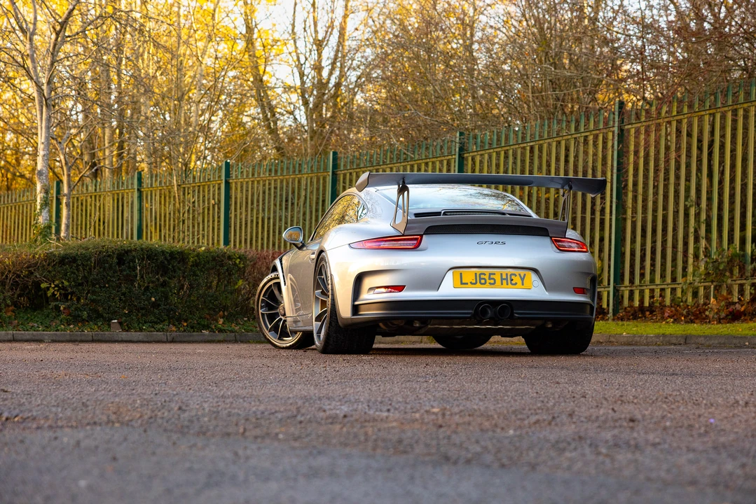 2016 Porsche 991 GT3 RS - Image 23 of 31