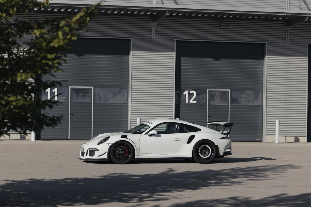 2016 Porsche 991 GT3 RS - Image 12 of 31