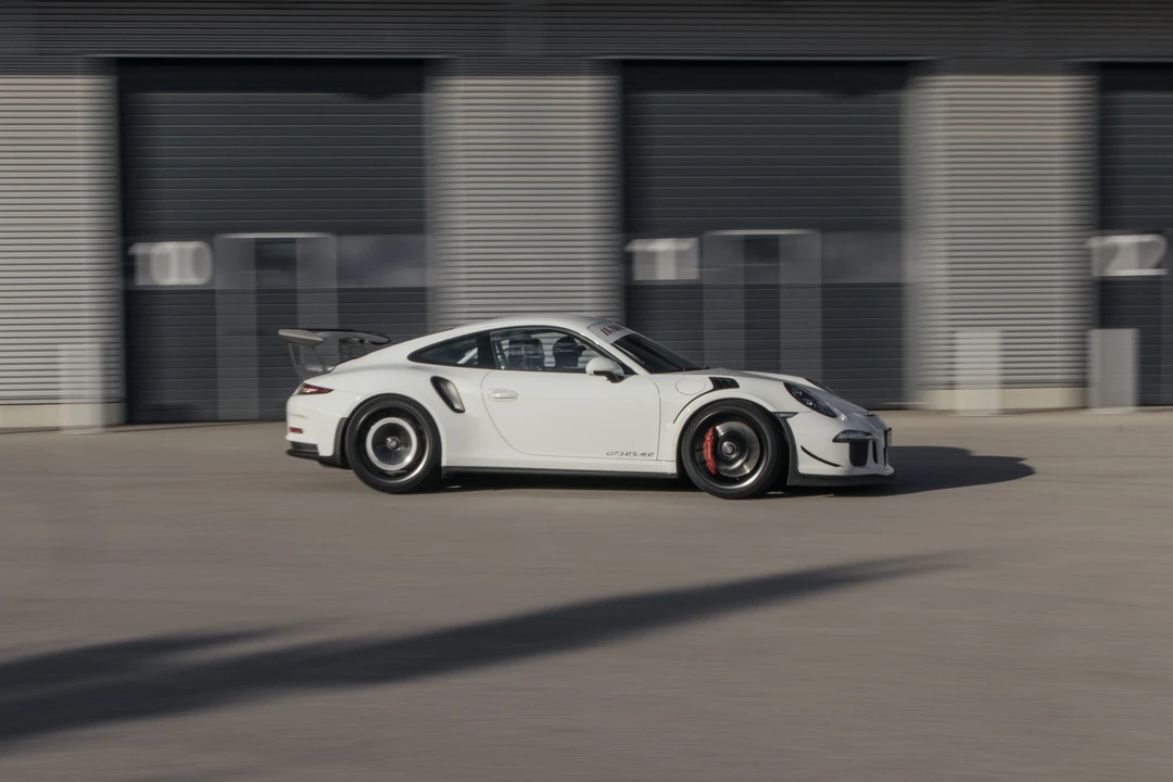 2016 Porsche 991 GT3 RS - Image 15 of 31