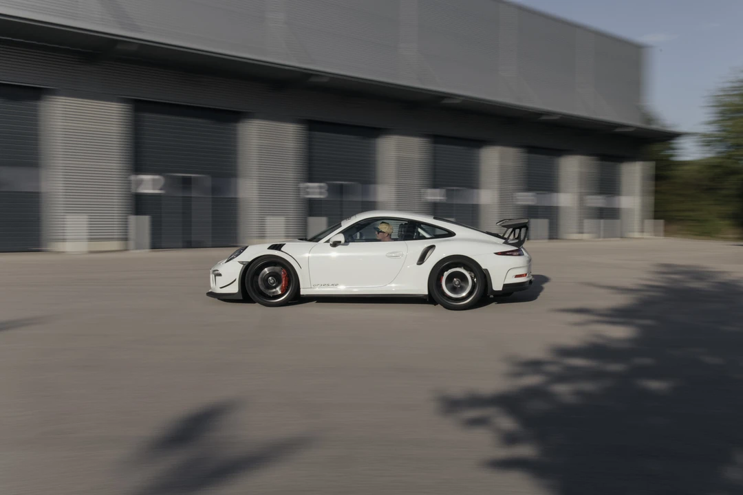 2016 Porsche 991 GT3 RS - Image 17 of 31