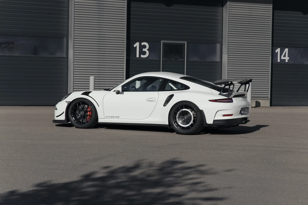 2016 Porsche 991 GT3 RS - Image 20 of 31