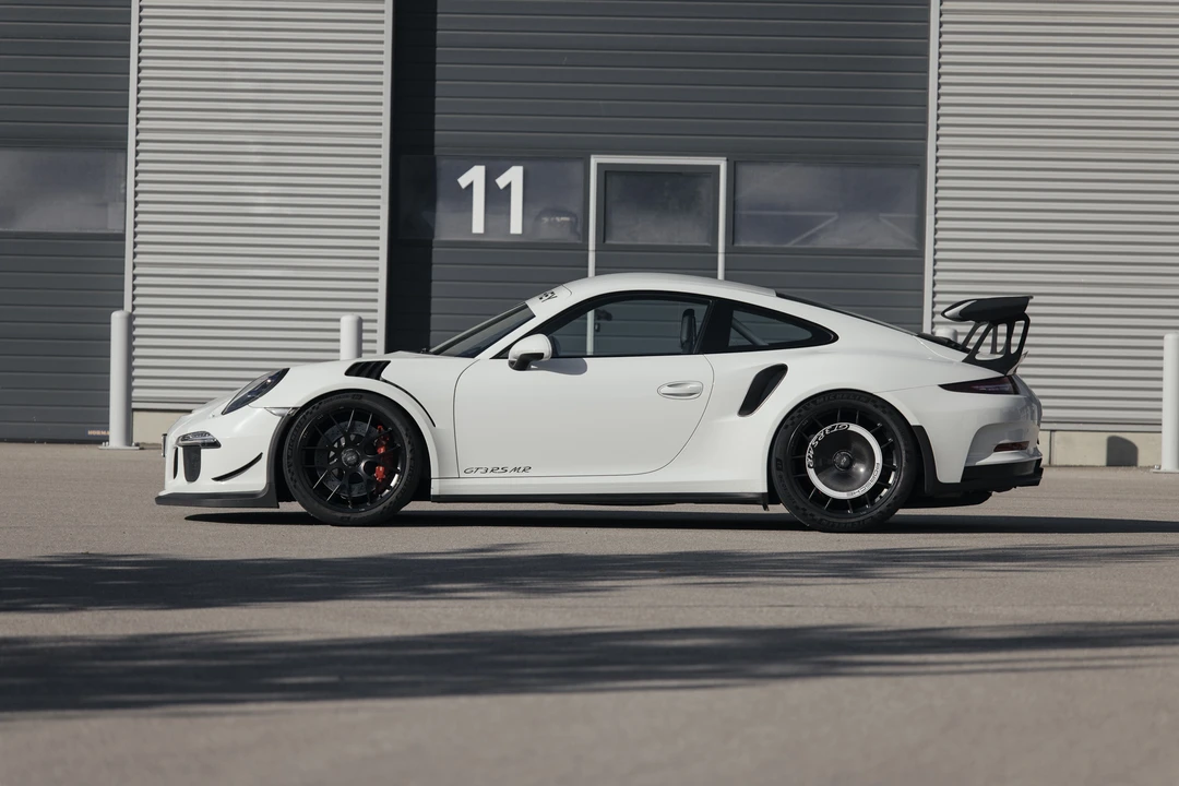 2016 Porsche 991 GT3 RS - Image 4 of 31