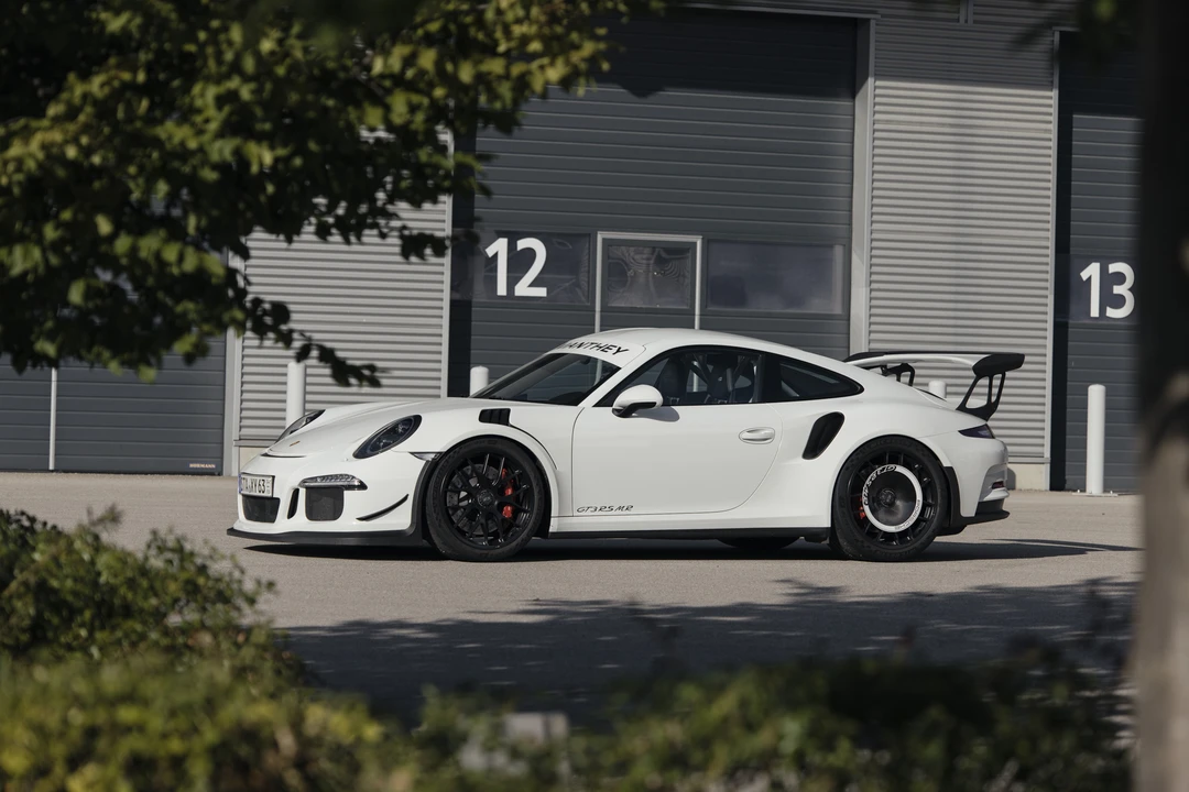2016 Porsche 991 GT3 RS - Image 30 of 31
