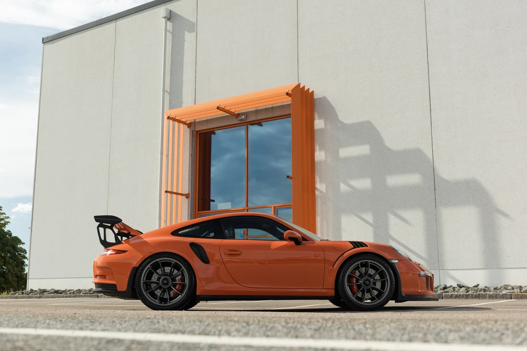 2016 Porsche 991 GT3 RS - Image 8 of 31