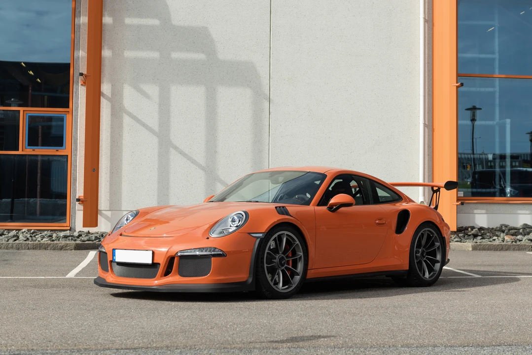 2016 Porsche 991 GT3 RS - Image 2 of 31