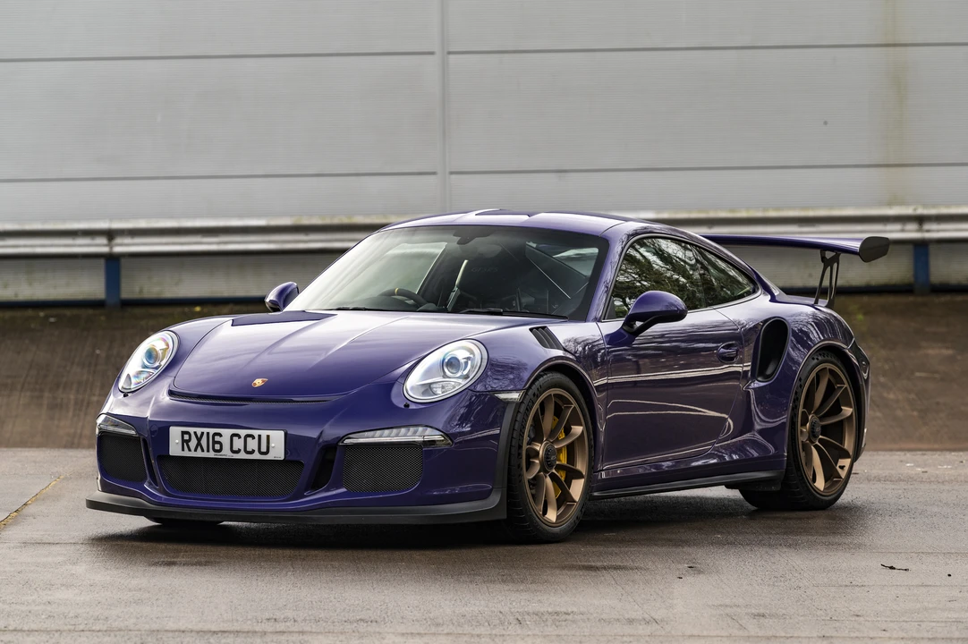 2016 Porsche 991 GT3 RS - Image 2 of 31