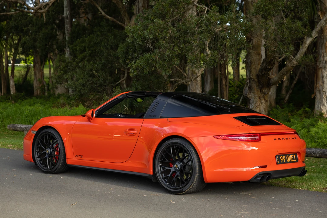 2016 Porsche 991 Carrera - Image 13 of 31