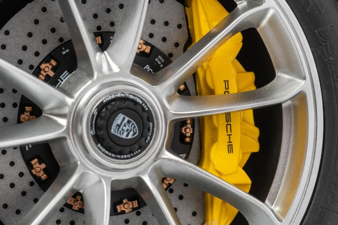 2016 Porsche 991 R - Image 6 of 30