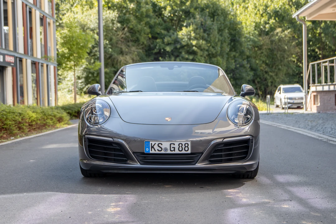 2017 Porsche 991 Carrera - Image 26 of 31