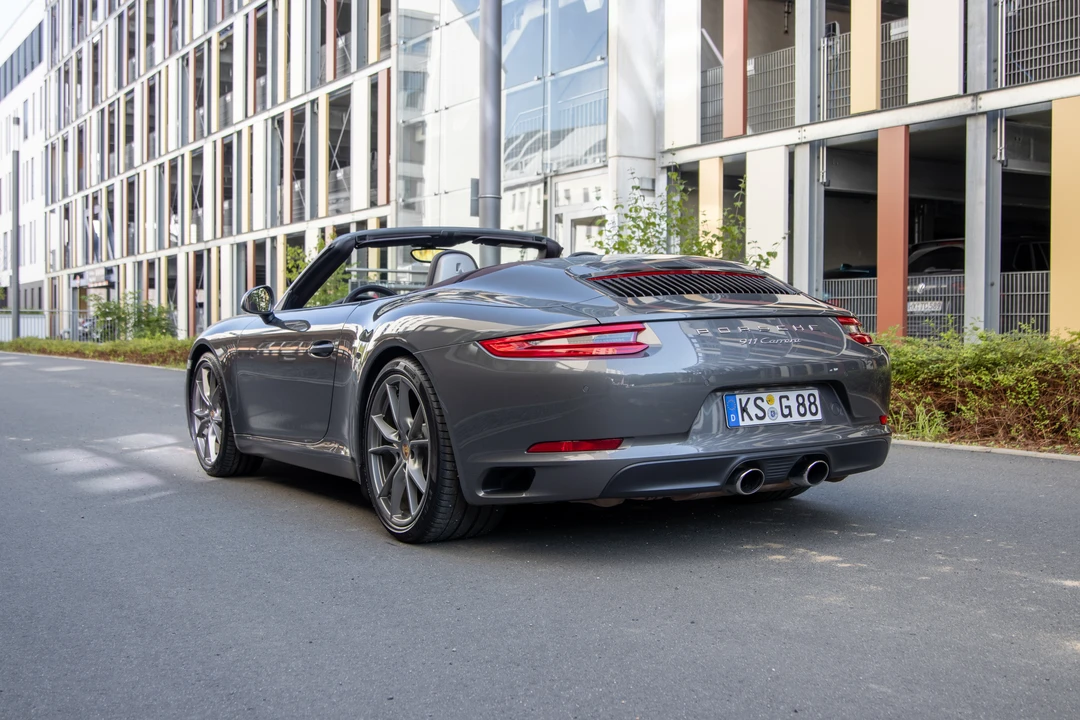 2017 Porsche 991 Carrera - Image 30 of 31