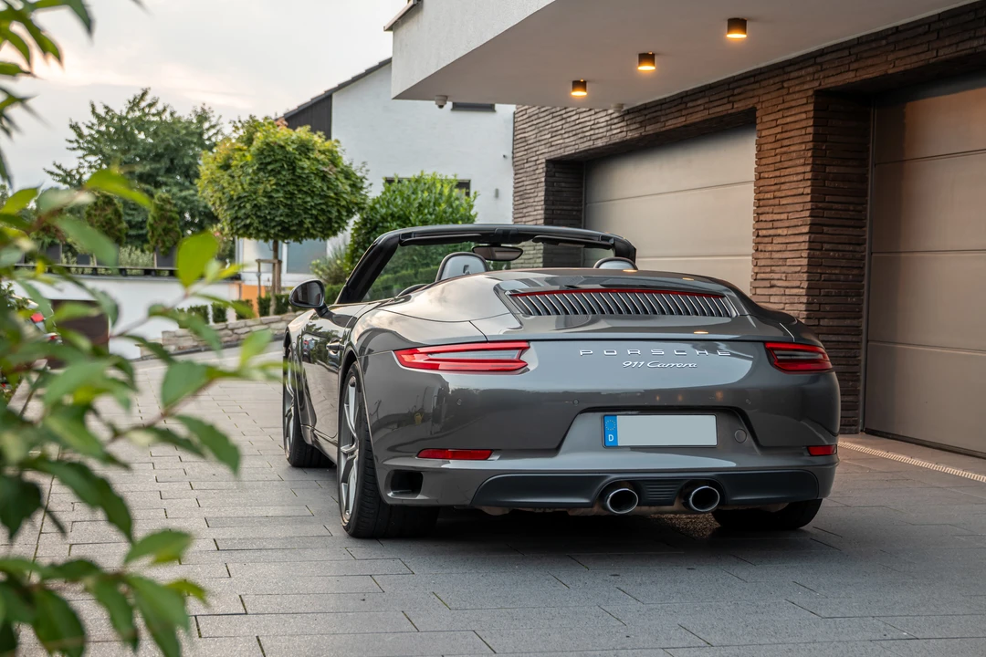2017 Porsche 991 Carrera - Image 16 of 31
