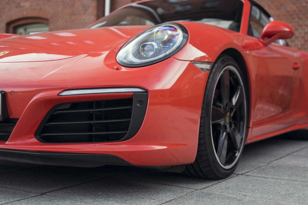 2016 Porsche 991 Targa 4 & 4S - Image 13 of 31