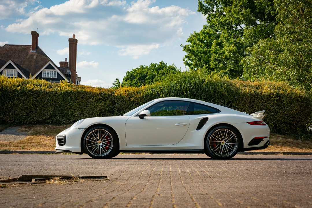 2016 Porsche 991 Turbo - Image 12 of 31