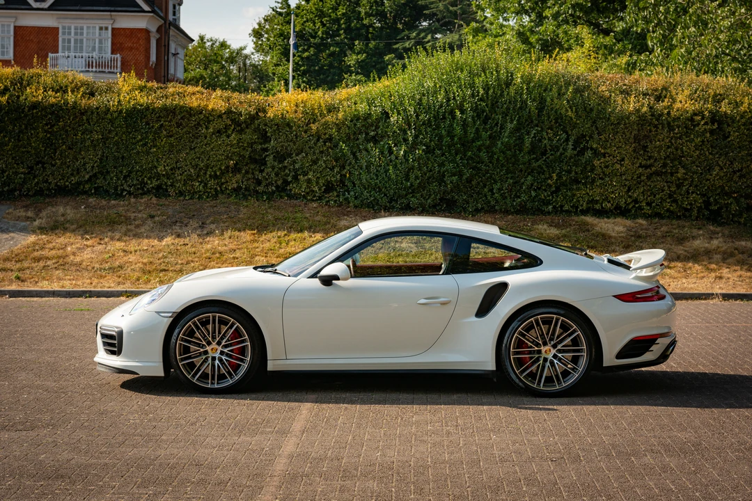 2016 Porsche 991 Turbo - Image 4 of 31