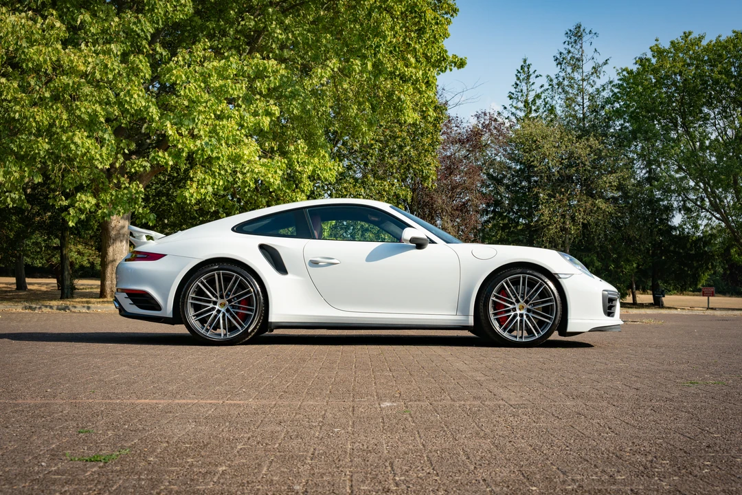2016 Porsche 991 Turbo - Image 16 of 31