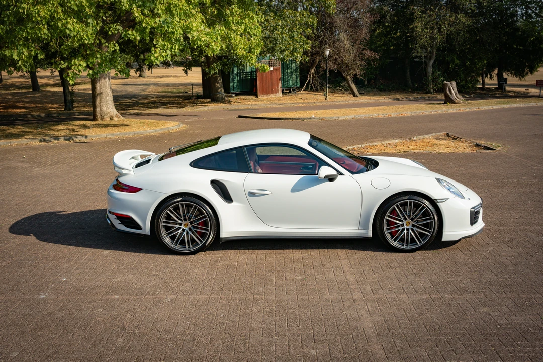 2016 Porsche 991 Turbo - Image 8 of 31