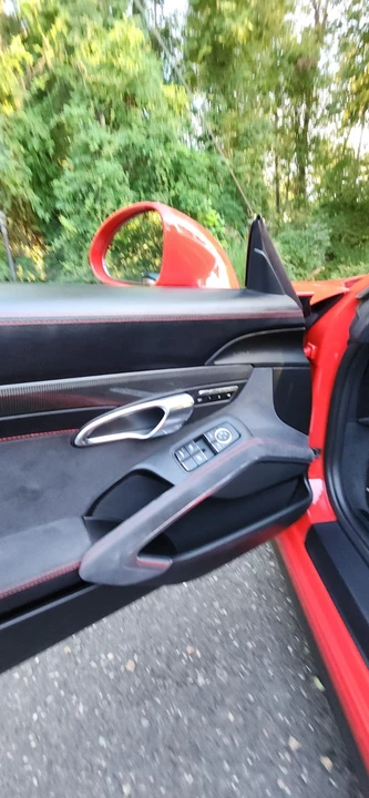 2016 Porsche 991 Carrera GTS - Image 9 of 18