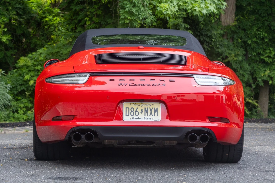 2016 Porsche 991 Carrera GTS - Image 9 of 31