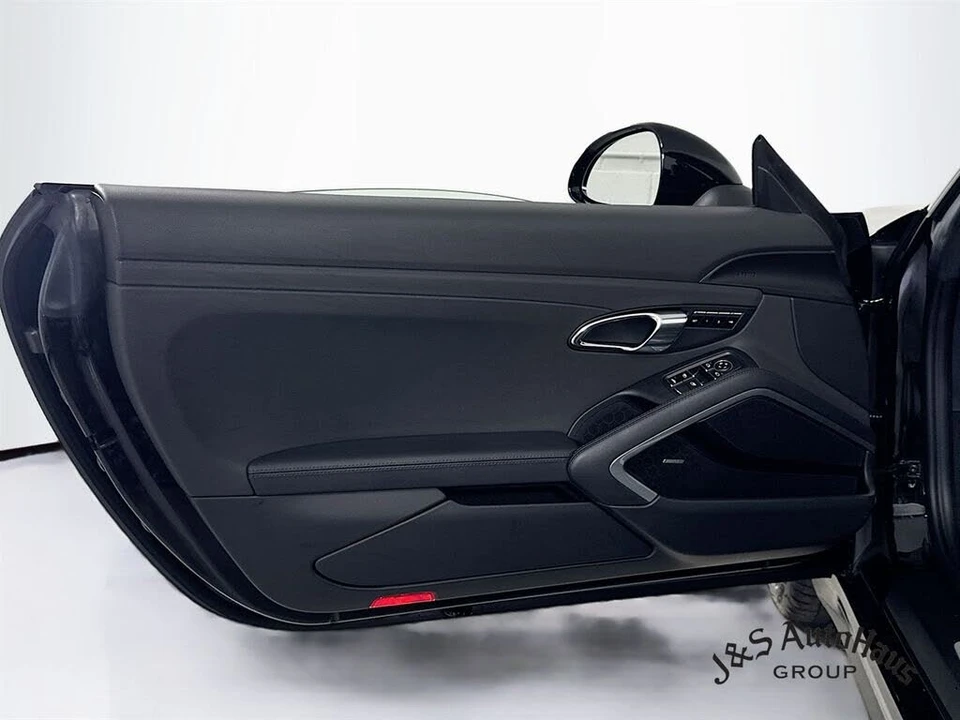 2016 Porsche 991 Carrera 4 - Image 22 of 31