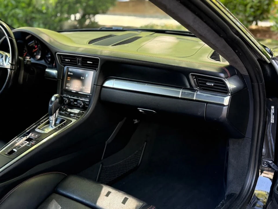 2016 Porsche 991 Carrera 4 - Image 16 of 31
