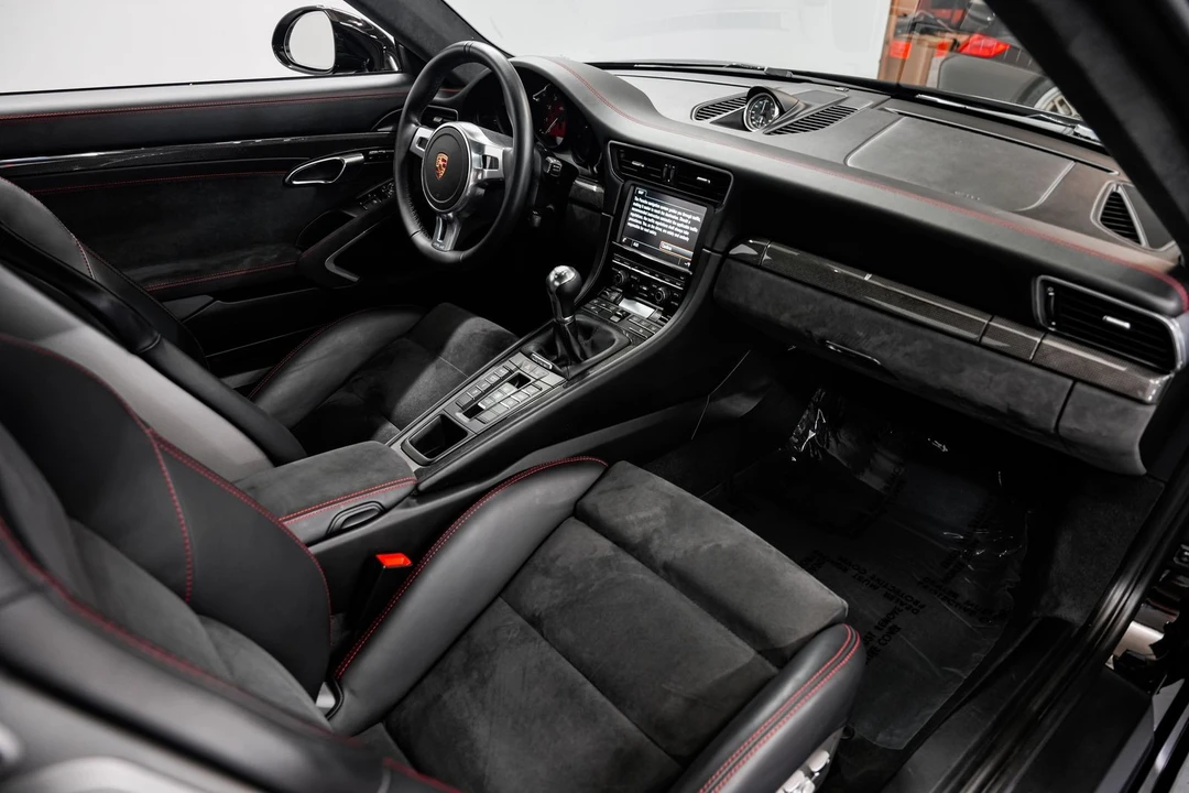 2016 Porsche 911 - Image 30 of 31