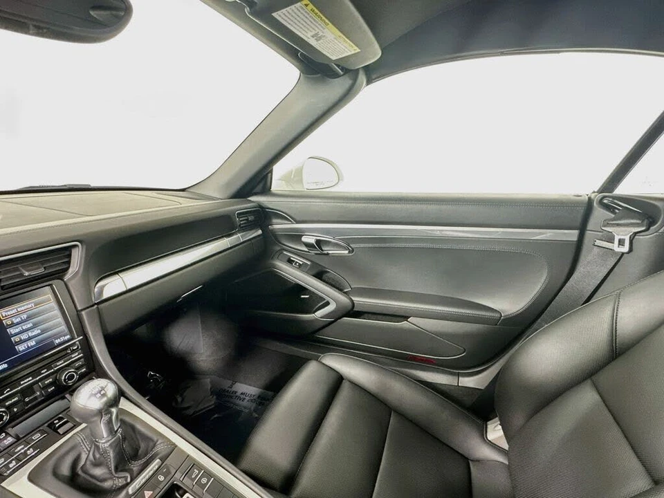 2016 Porsche 991 Carrera 4S - Image 16 of 27