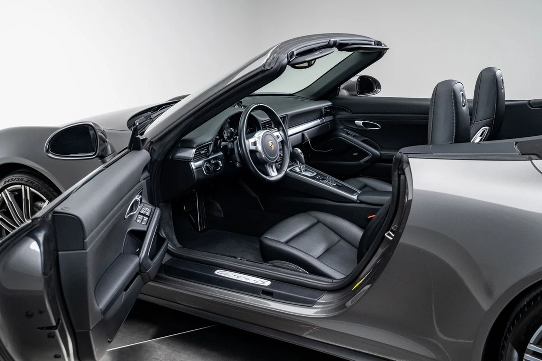 2016 Porsche 991 Carrera 4S - Image 2 of 21