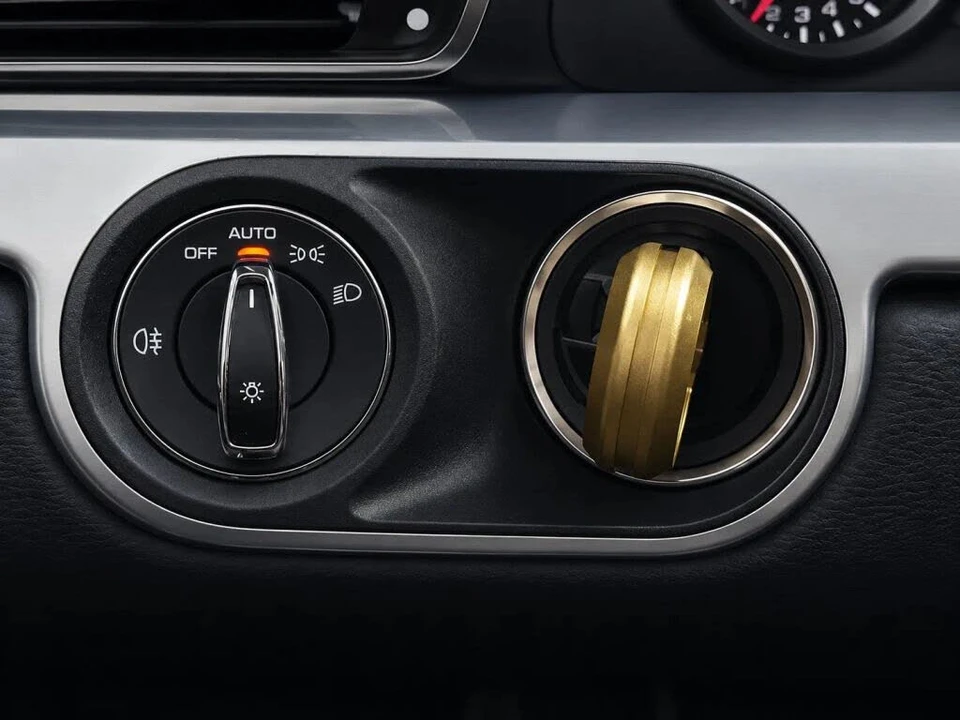 2016 Porsche 991 Carrera - Image 27 of 31